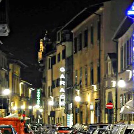Lucretia House Florence